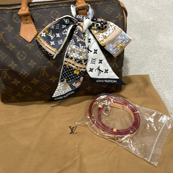 LOUIS VUITTON Speedy 30 EUC comes w/xtras. - Picture 17 of 17